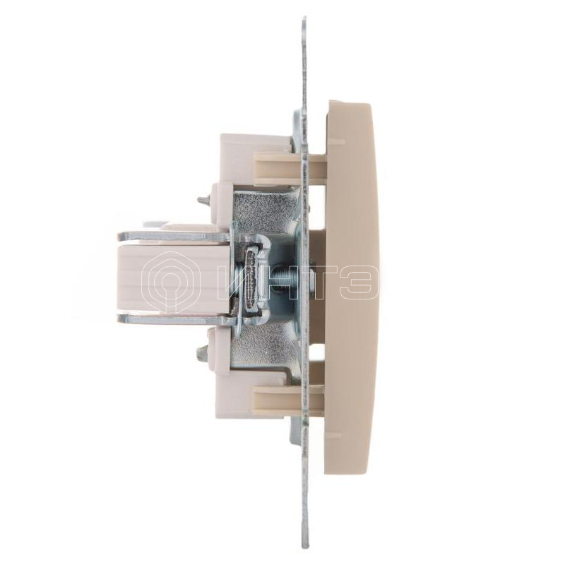 Розетка компьютерная 1-м СП Karina RJ45 механизм крем. LEZARD 707-0388-139 изображение, фото