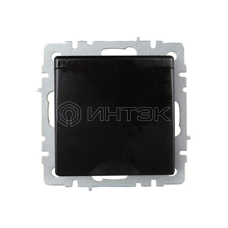 Розетка BRITE РСбш10-3-БрЧ 16А IP20 с заземл. защ. шторки с крышкой механизм черн. IEK BR-R16-16-K02 изображение, фото