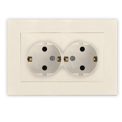 Розетка 2-м СП Афина 16А IP20 с заземл. в сборе сл. кость (ivory) Universal A0128-I изображение, фото
